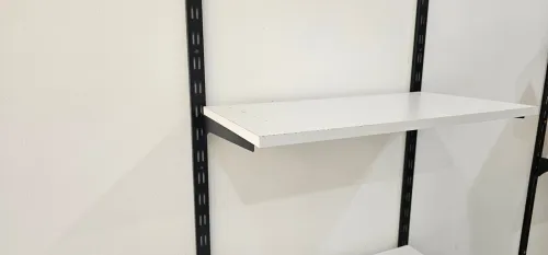etagere de rangement pour boutique