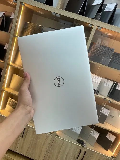 Dell XPS 15 9520 i5-12500H 16gb 512ssd