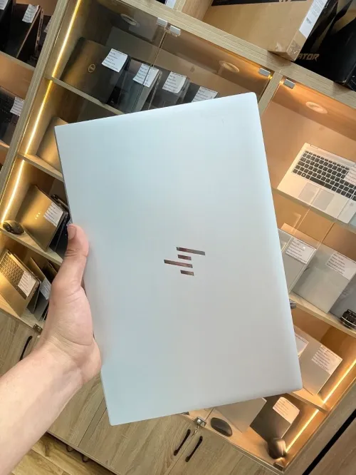 Hp elitebook 840 G8 Tactile i7-1165G7 16gb 256ssd