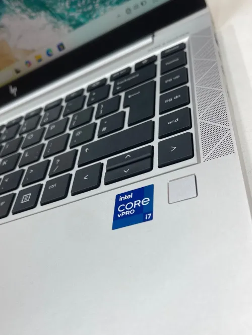 Hp elitebook 840 G8 i7-1185G7 16gb 256ssd