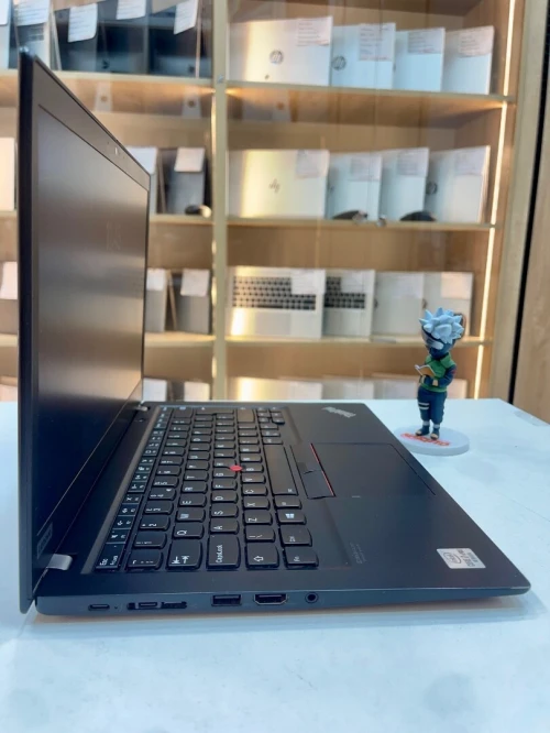 Lenovo Thinkpad T14s Gen 1 i7 10610U 16 512