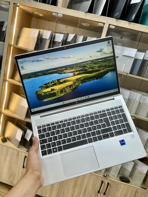 HP élitebook 650 G9 i7-1255U 16gb 512ssd NVIDIA GeForce MX570