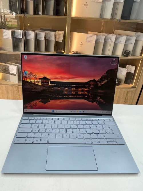 Dell XPS 9315 i5-1230U 8gb 512ssd