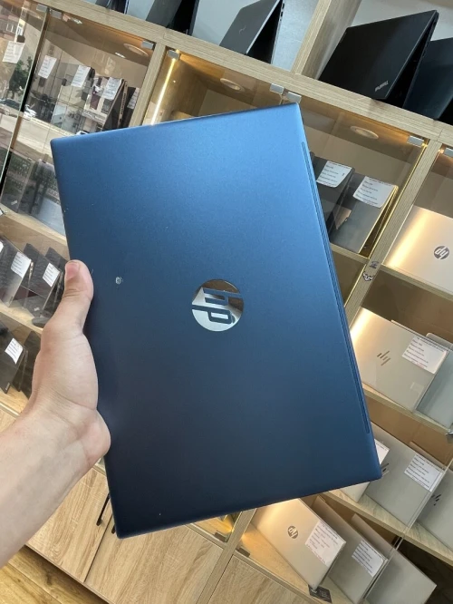 Hp Pavillon laptop 14 AMD Ryzen 7 5700U 8gb 512ssd