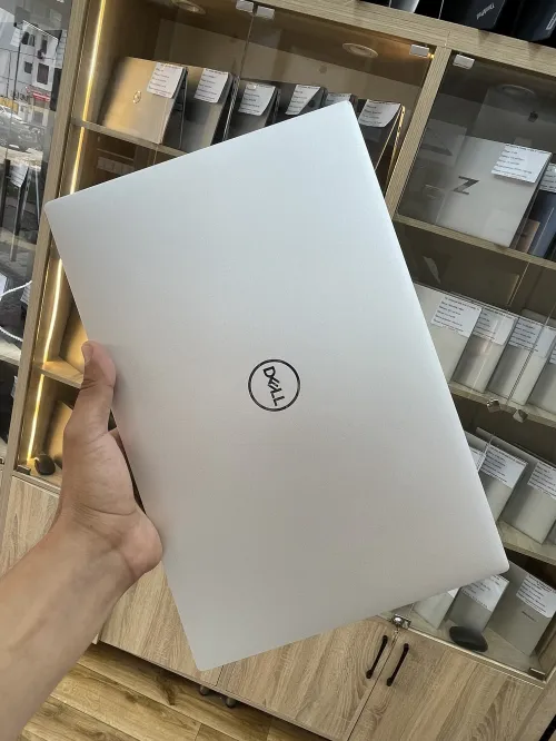 Dell XPS 15 9520 i7-12700H 16gb