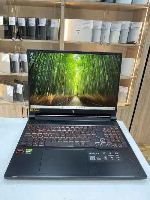 Acer Nitro V16 AMD Ryzen 7 260 32gb 1tb NVIDIA GeForce RTX 5050 8gb