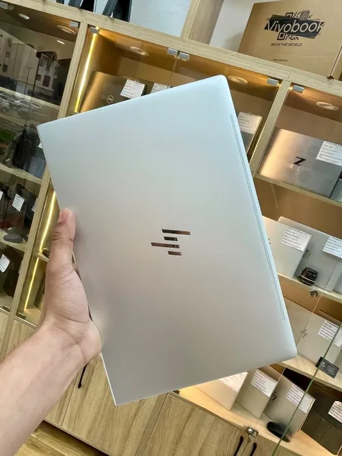 Hp elitebook 640 G9 i7-1265U 16gb 512gb