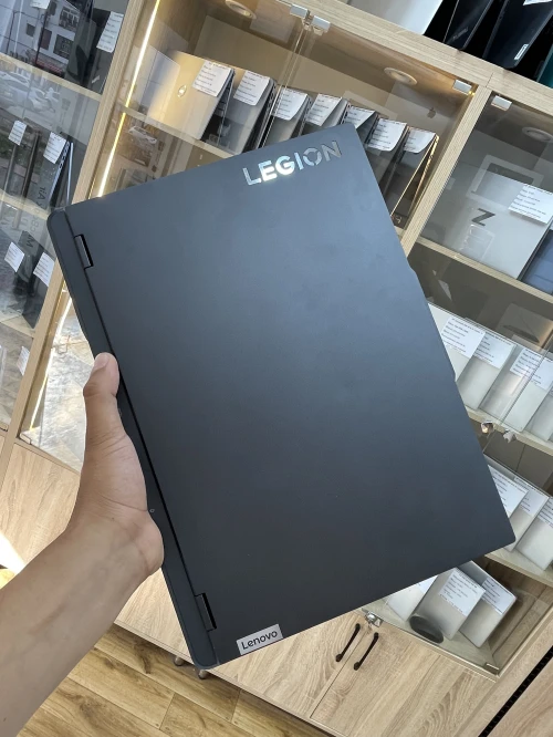 Lenovo LEGION Pro 5 i9-13900HX 32gb 1tb ssd NVIDIA GeForce RTX 4060