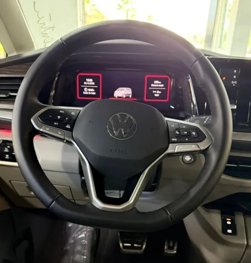 Volkswagen MULTIVAN 2024 CARAT