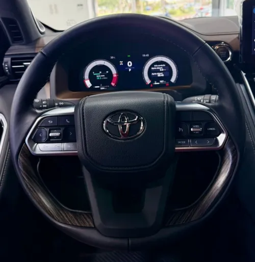 Toyota Land Cruiser  2025 