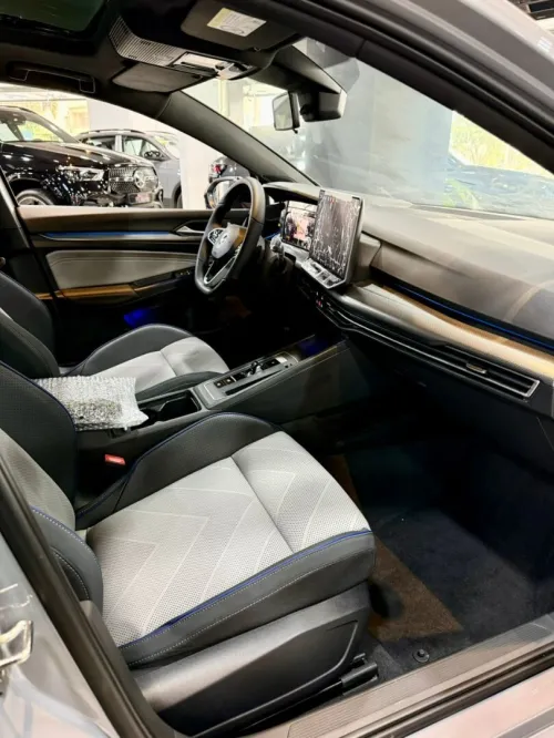 Volkswagen Golf 8 2026 R-Line