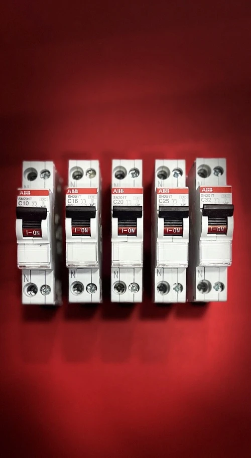 ABB DISJONCTEUR RÉDUIT PHASE + NEUTRE 
