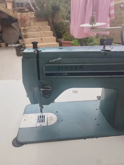 Machine a coudre zigzageus