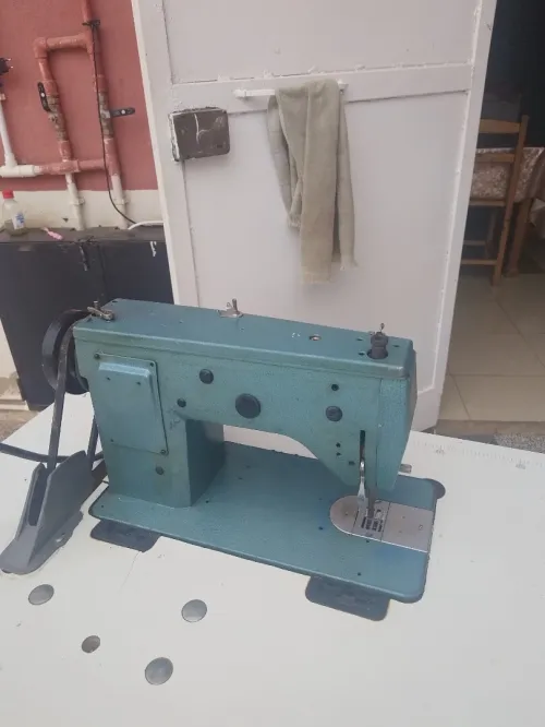 Machine a coudre zigzageus