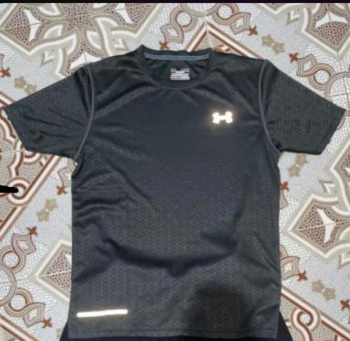 T shirt under armour 