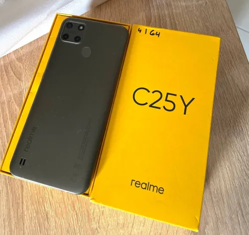 Realme C25 y