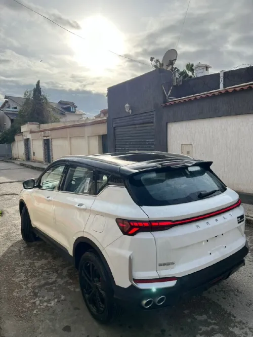 Geely Coolray 2025 Full options blanc 181 CH🐎