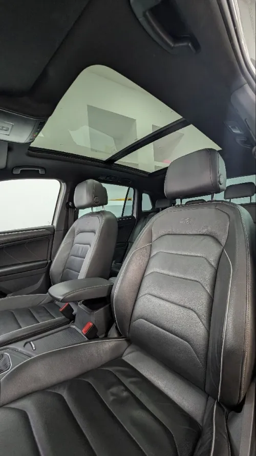 Volkswagen Tiguan 2021 Hybrid " Location "