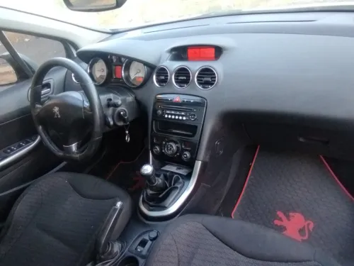 Peugeot 308 2012 allure 85