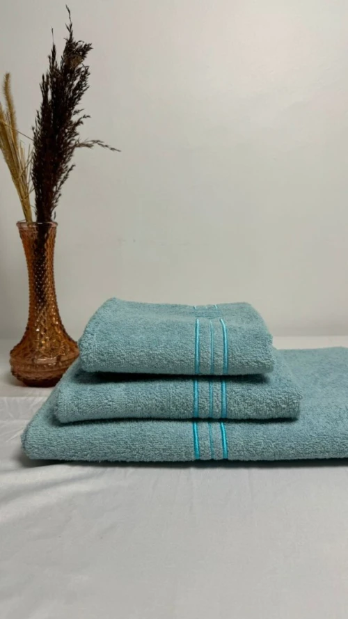 Pack de serviettes de bain brodées  homme