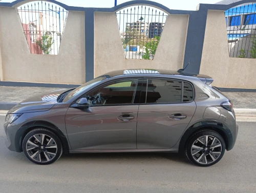 Peugeot 208 2022 GT