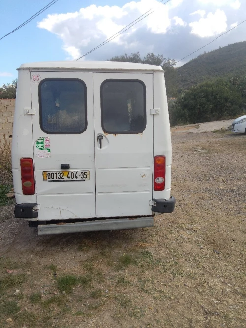 Peugeot G9 2004