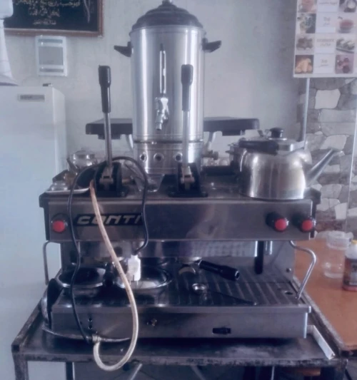 Machine café 2 bras