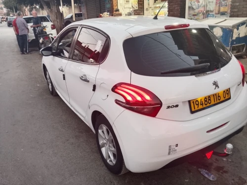 Peugeot 208 2016 Access Facelift