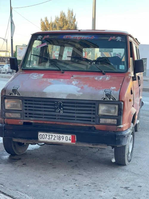 J5 J5 1989