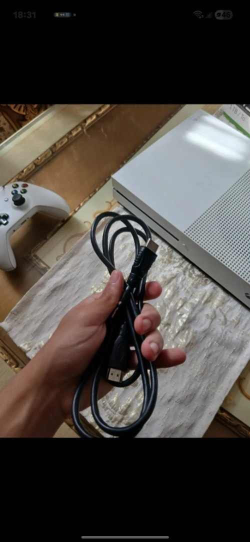 Xbox one s 1tb 2 manette