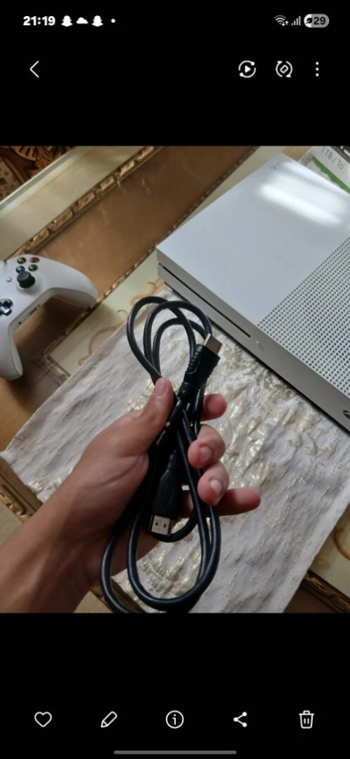 Xbox one s 1tb 2 manette