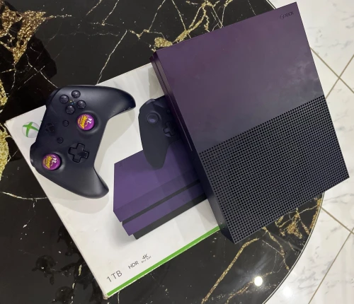 Xbox one s éditions violet