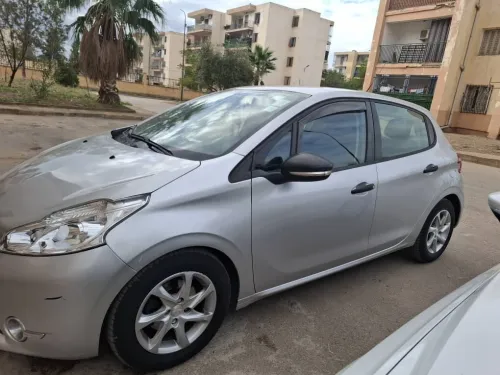 Peugeot 208 2015 