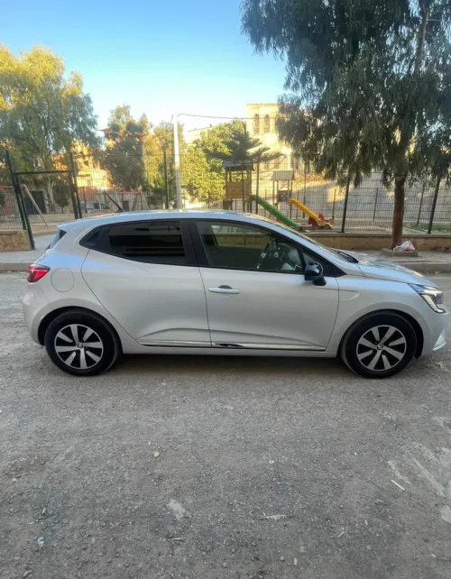 Renault Clio 5  2023 Evolution