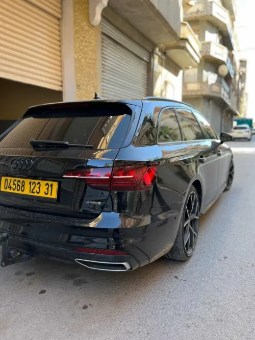 Audi A4 2023 