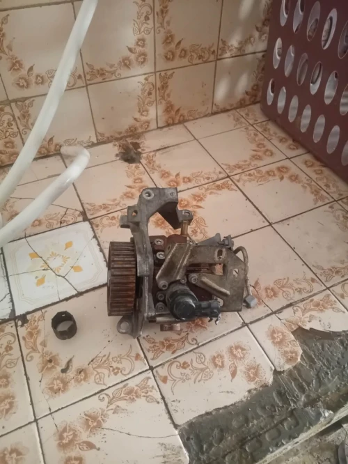 Pomp jiksion 1.6 hdi