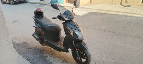 Sym Jet4 