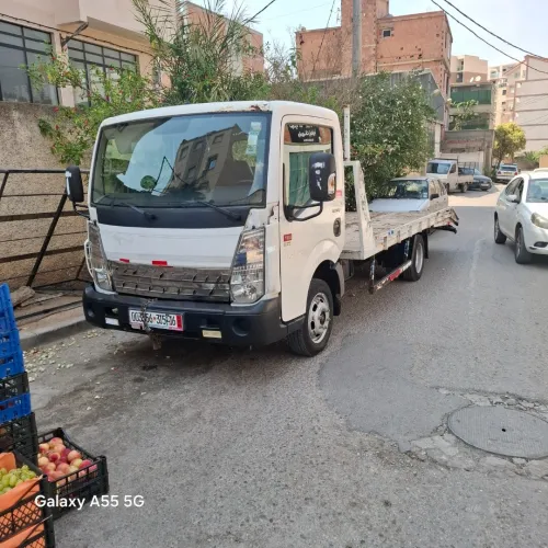 Renault Maxity 2015