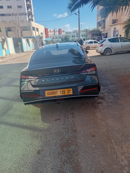 Hyundai Elantra 2025 