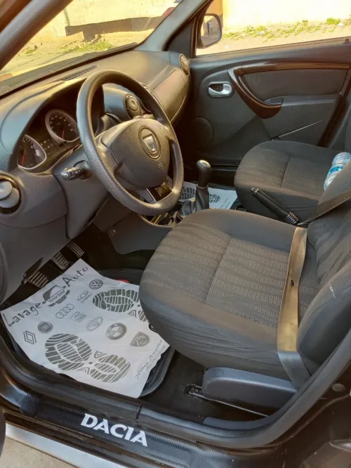Dacia Duster 2011 Laureate