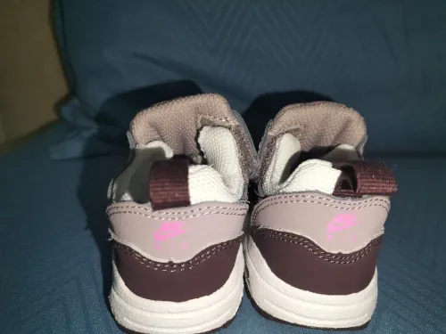 chaussure nike bebe