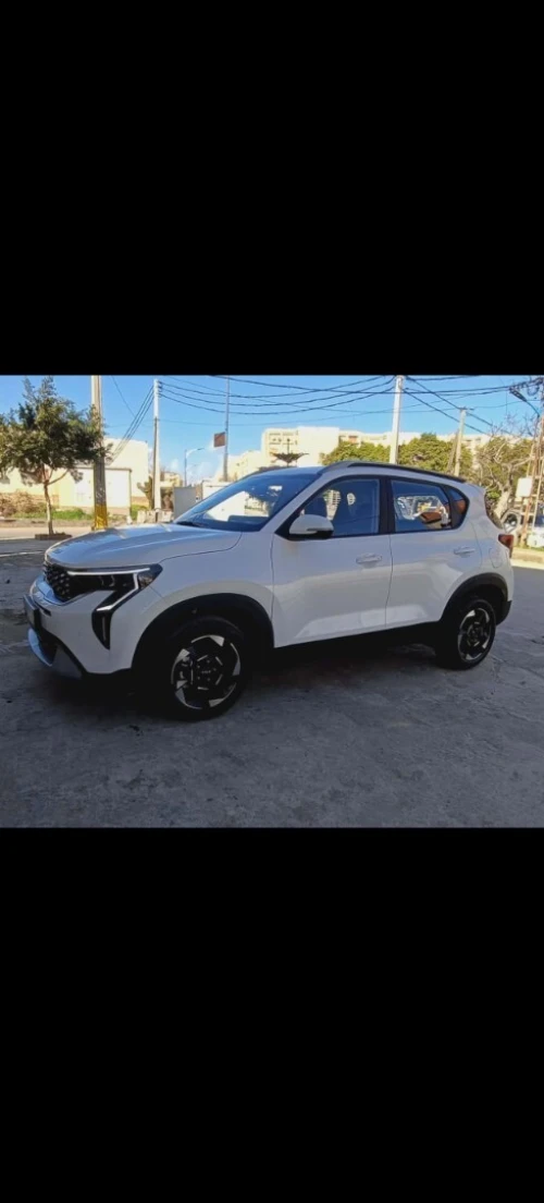 Kia Sonet  2025 Luxury smart edition (full options)