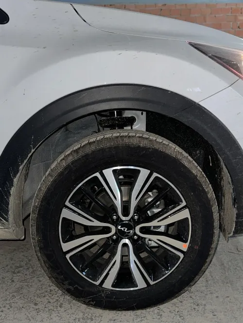 Kia KX1 2026 Black Roof