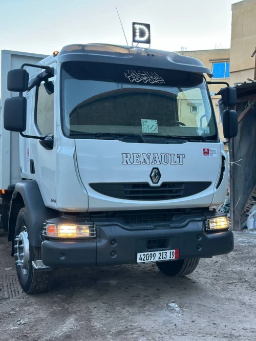 Renault Midlum 220 dxi 2013