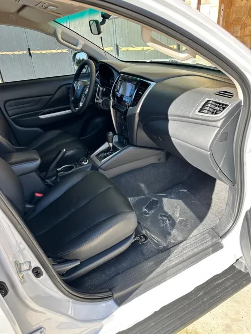 Mitsubishi L200 2022 Doube cabine Evolution