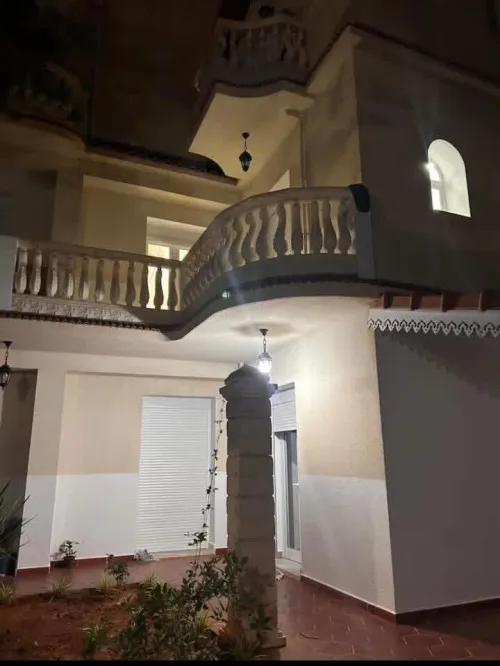 Location vacances Appartement Niveau de villa F4 Alger Bordj el bahri