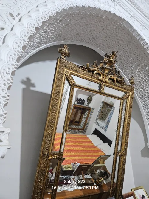 MIROIR MURAL