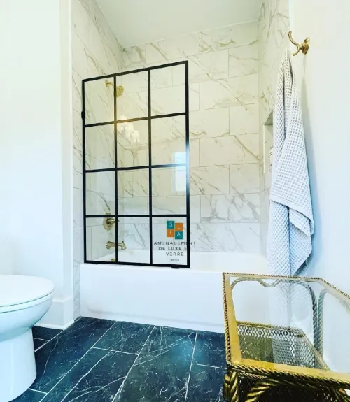 Cabinet de douche/séparation (salon, cuisine, balcon) en verre "Sila lux"