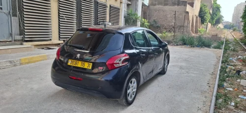 Peugeot 208 2015 Active 2