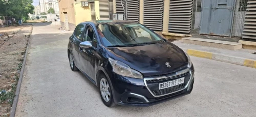 Peugeot 208 2015 Active 19